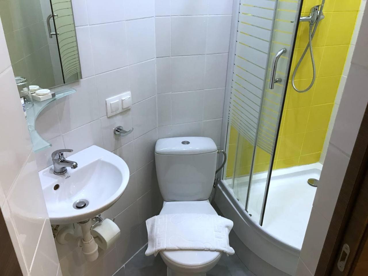 Апартаменти На Площі Ринок 12 Lviv Exterior photo